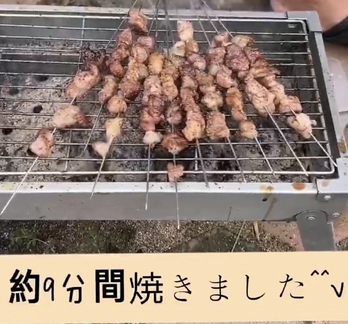約9分間焼いて串焼きができました。
